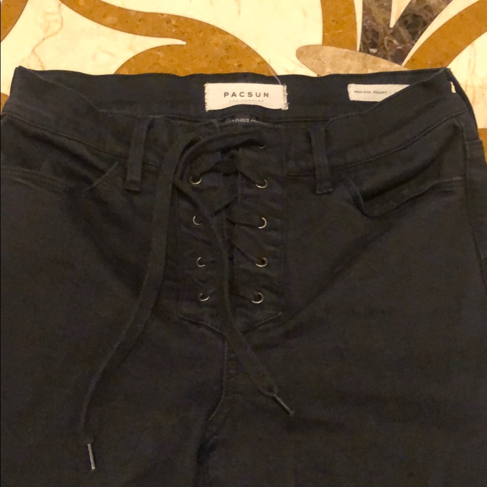 Jeans - Picture 2 of 3